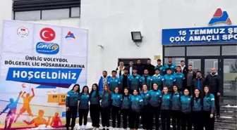 Munzur Üniversitesi Kadın Voleybol Takımı Ünilig'de 3'üncü Oldu