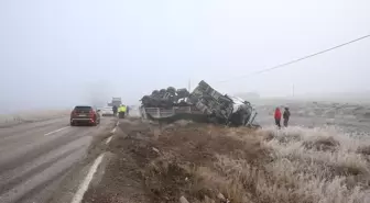 Eskişehir'de Kazada Pikap Sürücüsü Yaralandı