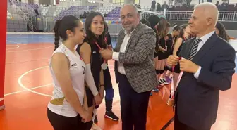 Okul Sporları Genç Kızlar Voleybol Müsabakaları Sona Erdi