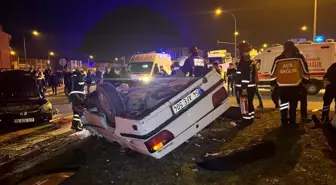 Sakarya'da Kavşakta Trafik Kazası: 4 Yaralı