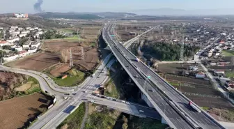 Sakarya'da Metrobüs Projesi İçin İlk Kazma Vuruldu