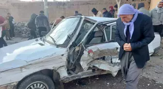 Şanlıurfa'da Kaza Anı Kamerada: 2 Yaralı