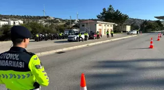 Çeşme'de Düzensiz Göçmen Operasyonu: 39 Kaçak Göçmen Yakalandı