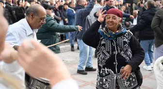 Edirne'de Roman Müziği Caddeleri Şenlendirdi