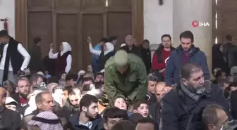 Emevi Camii'nde Esad Sonrası İkinci Cuma Namazı Kılındı