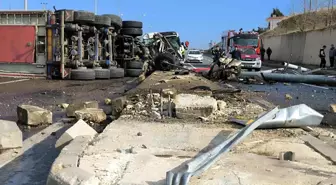 Tekirdağ'da Tır Kaza Yaptı, Sürücü Yaralandı