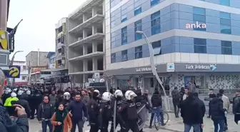 Suriye'de Öldürülen Gazeteciler İçin Van'da Eylem: 55 Gözaltı
