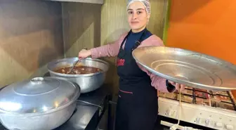 Yüksekova'da Kadınların Yöresel Yemekleri İlgi Görüyor