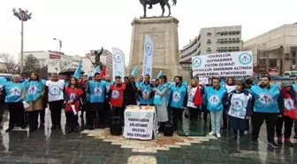 Eğitimin Gücü-Sen, Öğretmen Maaşlarına Dikkat Çekmek İçin Eylem Yaptı