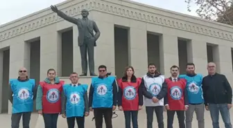 Eğitim Emekçileri, Yetersiz Maaşları Protesto Etti