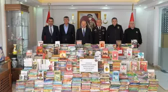 Kastamonu'dan Okul Kütüphanelerine 21 Bin Kitap Bağışı