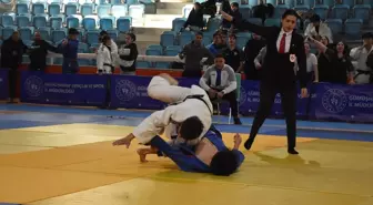 Gümüşhane'de Gençler Judo Grup Müsabakaları Başladı