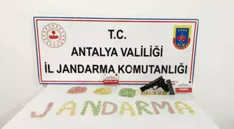 Antalya'da Jandarmadan Uyuşturucu ve Silah Operasyonu