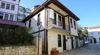 Ordu'da Cam Sanatı Kursu İlgiyi Üzerine Topluyor