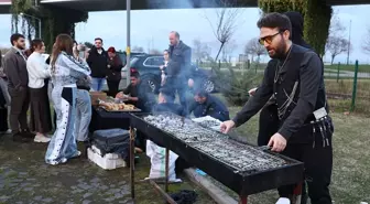 Samsun'da İhtiyaç Sahibi Çocuklar için Hamsi Şenliği Düzenlendi