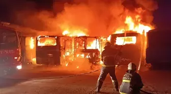 Burdur'da Otobüs Parkında Yangın: 6 Otobüs Hasar Gördü