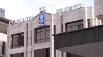 CHP'li Eyüpsultan Belediyesi'ne 90 milyon liralık borcu nedeniyle haciz geldi