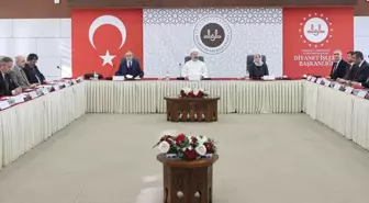 Diyanet İşleri Başkanı Erbaş: Çocuklarımızı Geleceğe Hazırlamak İçin Çalışıyoruz