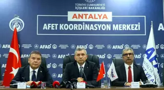 Antalya'da Taşımalı Eğitime 1 Gün Ara Verildi