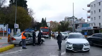 Antalya'da Yasaklı Kavşakta Trafik Kazası: 1 Yaralı