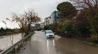 Manavgat'ta Şiddetli Yağış Hayatı Olumsuz Etkiledi