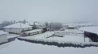 Antalya'da Kar ve Gök Gürültülü Sağanak Etkili Oldu