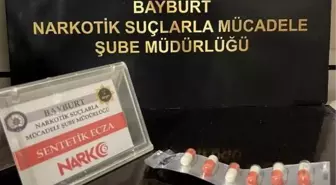 Bayburt'ta 6 Adet Sentetik Hap Ele Geçirildi