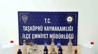 Kastamonu'da Kaçak Alkol Operasyonu: 10 Litre Etil Alkol ve 16 Şişe Ele Geçirildi