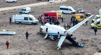 Ukrayna, Azerbaycan Uçağının Rus Hava Savunması Tarafından Düşürüldüğünü İddia Etti