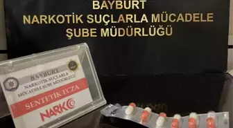 Bayburt'ta Uyuşturucu Operasyonu: 6 Sentetik Ecza Ele Geçirildi