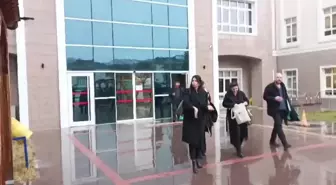 Burdur'daki Kadın Cinayetinde 9 Sanığın Yargılaması Başladı