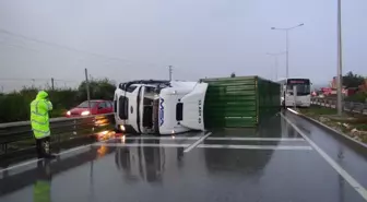 Mersin'de Tır Kazası: Sürücü Yaralandı