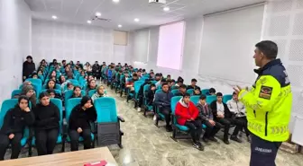 Adıyaman'da Öğrencilere Trafik Güvenliği Semineri Düzenlendi