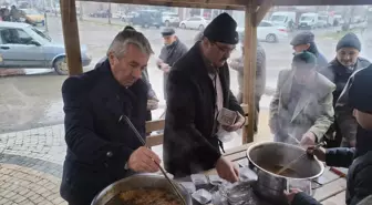 İhsangazi'de Kurucu Başkan İçin Ekşili Pilav İkramı