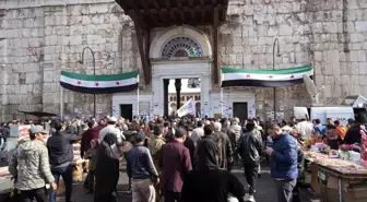 Emevi Camii'nde Esad Rejimi Sonrası Üçüncü Cuma Namazı Kılındı