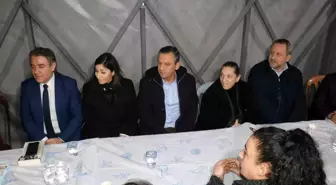 CHP Genel Başkanı Özgür Özel, Veli Ağbaba'nın Babası İçin Taziye Ziyareti Yaptı