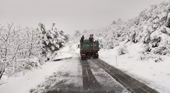 Manisa'nın Yüksek Kesimlerine Kar Yağdı