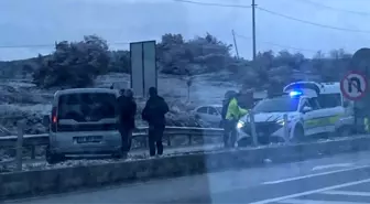 Kütahya'da Trafik Kazası: 2 Yaralı