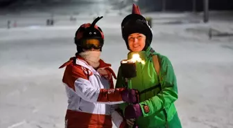 Erciyes Kayak Merkezi'nde Gece Kayağı Etkinliği Düzenlendi