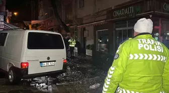 Uşak'ta Trafik Kazasında 2 Kişi Yaralandı