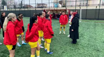 Kadın Futbolculara Destek Ziyareti