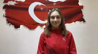 Badmintoncu Sinem Yıldız, Avrupa'da İki Bronz Madalya Kazandı