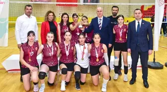 Osmaniye'de Genç Kızlar Voleybol İl Birinciliği Müsabakaları Tamamlandı