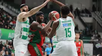 Bursaspor Yörsan, Yalovaspor Basketbol'u 104-93 ile Geçti