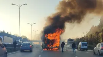 Bayrampaşa'da yolcu otobüsünde yangın paniği