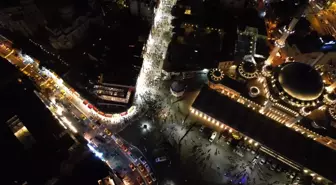 İstanbul'da yılbaşı kutlamaları Taksim Meydanı'nda coşkuyla gerçekleşti