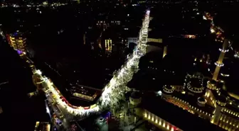 Taksim Meydanı ve İstiklal Caddesi'nde Yılbaşı Yoğunluğu