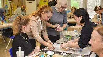 Esenyurt'ta Kadınlara Yönelik Ahşap Boyama Kursu