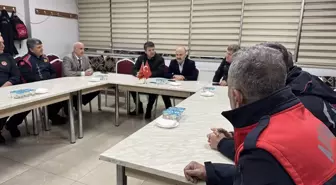 Gaziantep ve çevre illerin valileri yılbaşı gecesi görev yapan personeli ziyaret etti