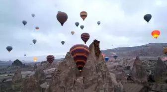 Kapadokya'da Yeni Yılın İlk Günü 156 Sıcak Hava Balonu Havalandı